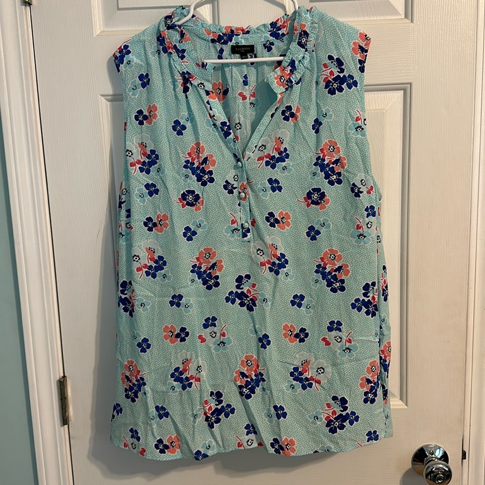 Super Cute Talbots Tank in EUC 2X